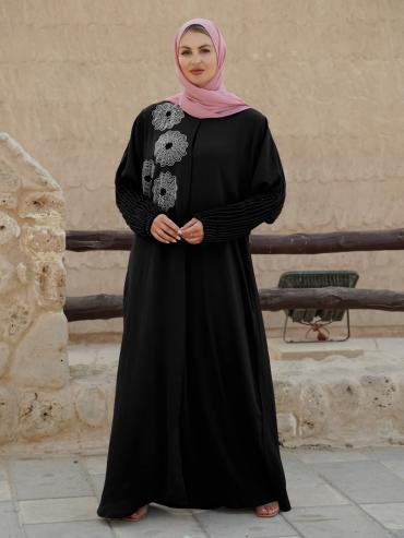 Black Zoom Simple Front Open Abaya with Crystal Hand Work and Pleat Work on the Sleeves 