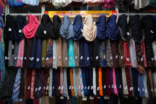 hijab-wholesale-market-shop-latest-styles-in-bulk