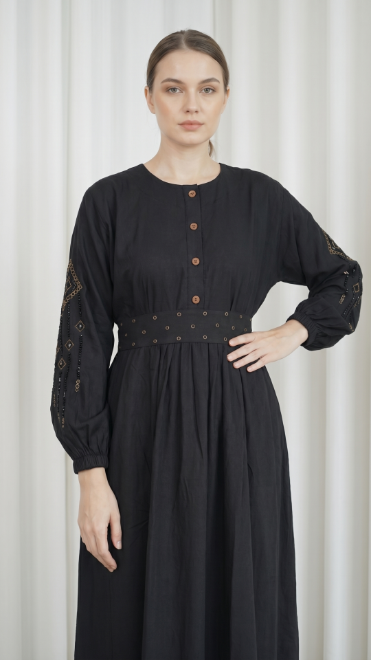 Wholesale Black Stylish Modest Dress with Handwork 