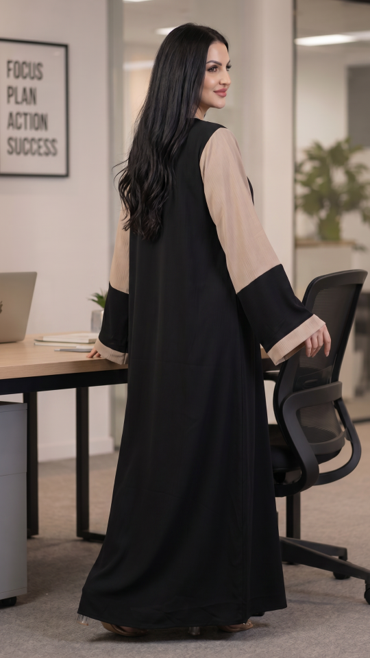 Wholesale Black and Beige Elegant Zoom Abaya