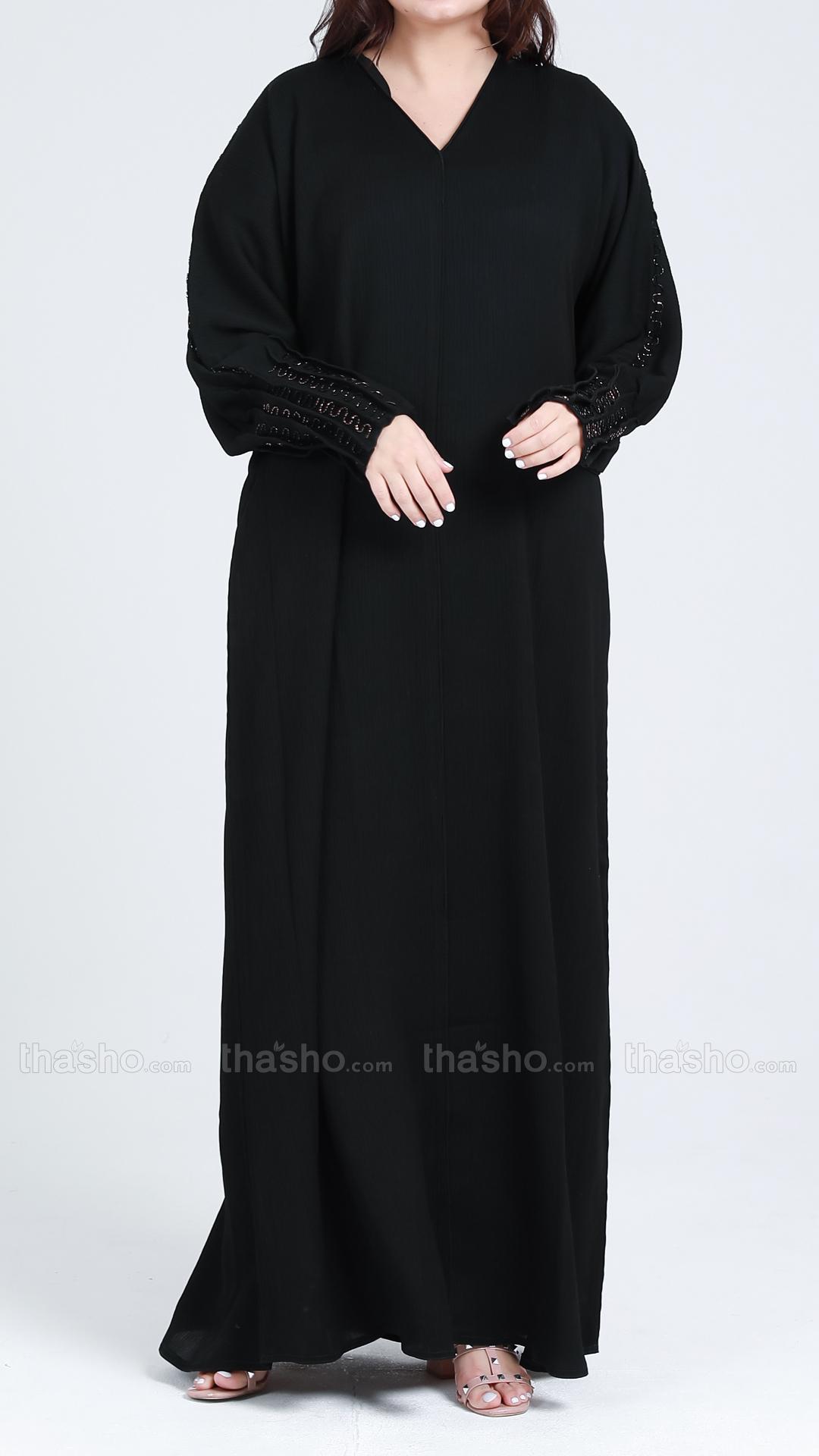 Black Zoom Simple Abaya with Handwork on the Sleeves 