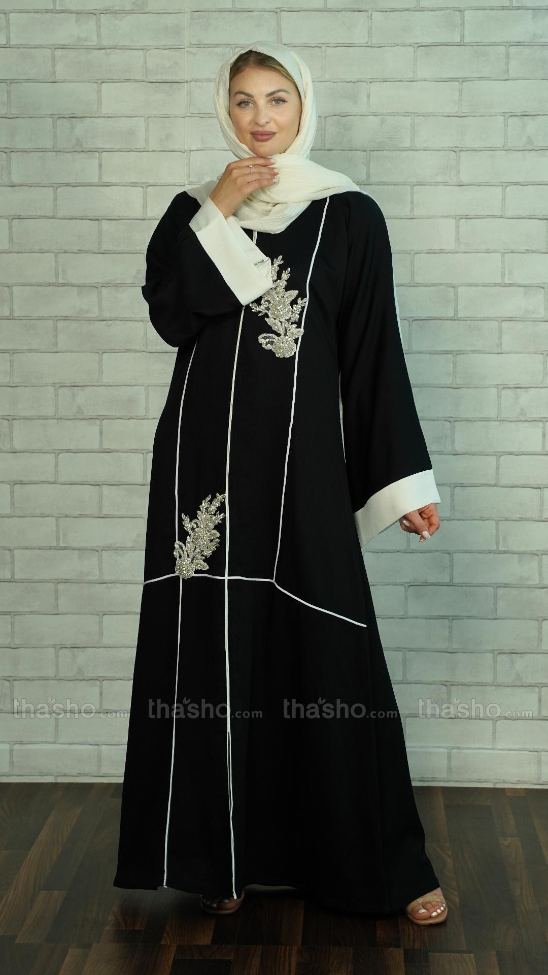 Lamis Stunning Abaya In Black
