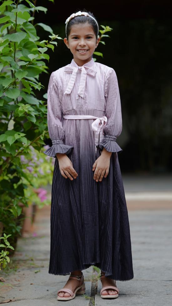 Kids Modest Dress In Light Pink Black